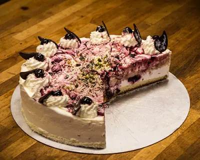 Amarena-Joghurtsahne – Bäckerei-Konditorei Schell