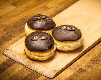 Eierlikör-Berliner – Bäckerei-Konditorei Schell