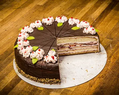 Erdbeer-Vanillecreme – Bäckerei-Konditorei Schell