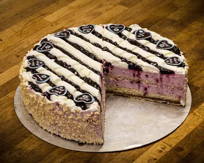 Waldbeersahne – Bäckerei-Konditorei Schell